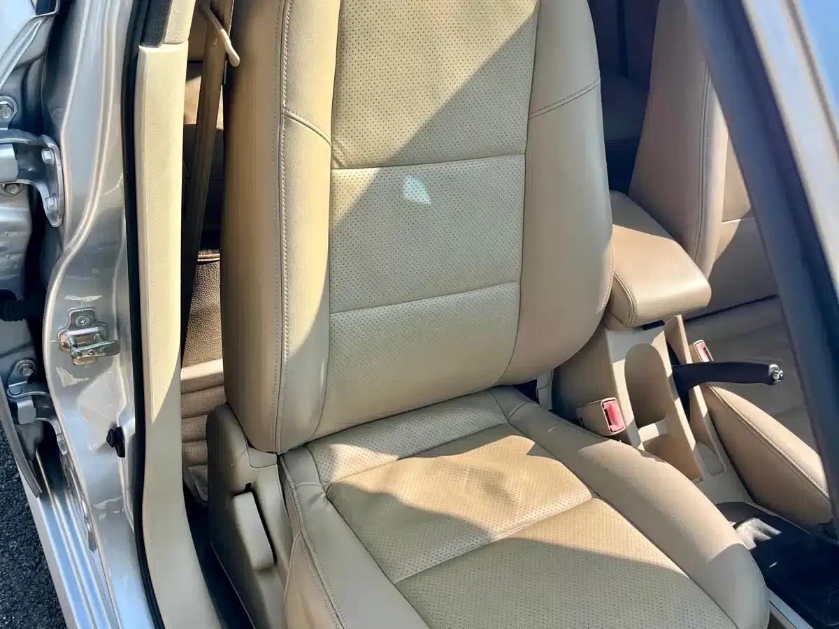 Buick Excelle 2013 1.5L Manual Classic — миниатюра 15
