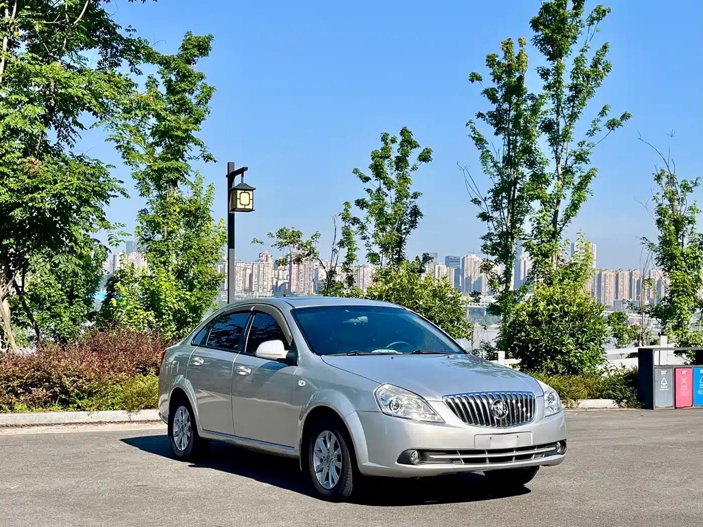 Buick Excelle 2013 1.5L Manual Classic — миниатюра 3