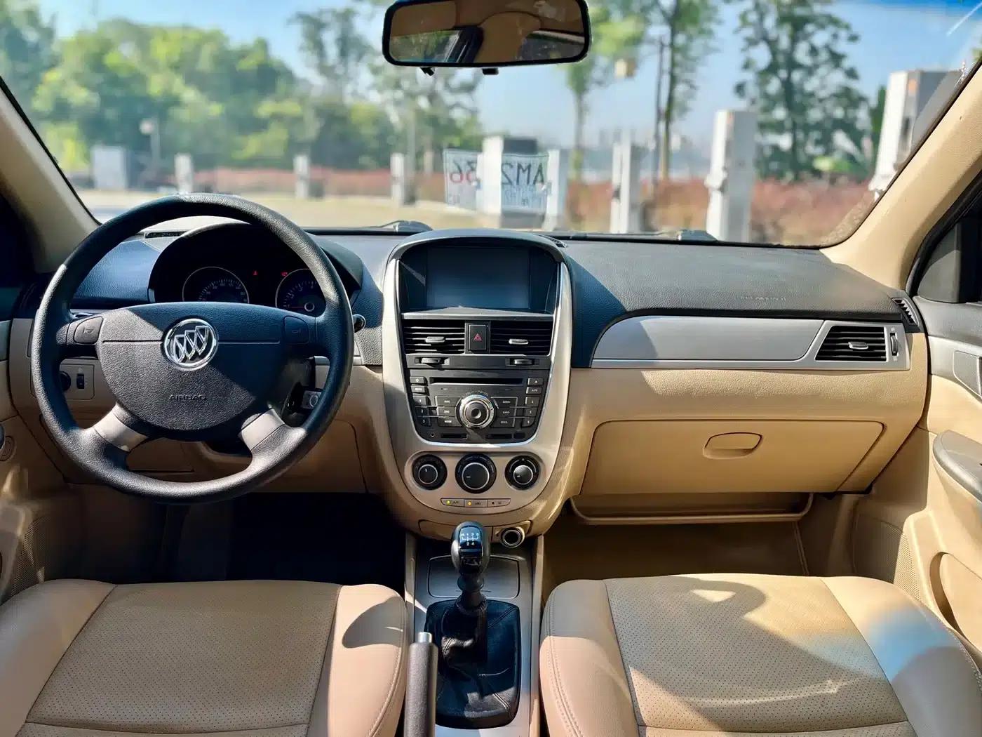 Buick Excelle 2013 1.5L Manual Classic — миниатюра 5