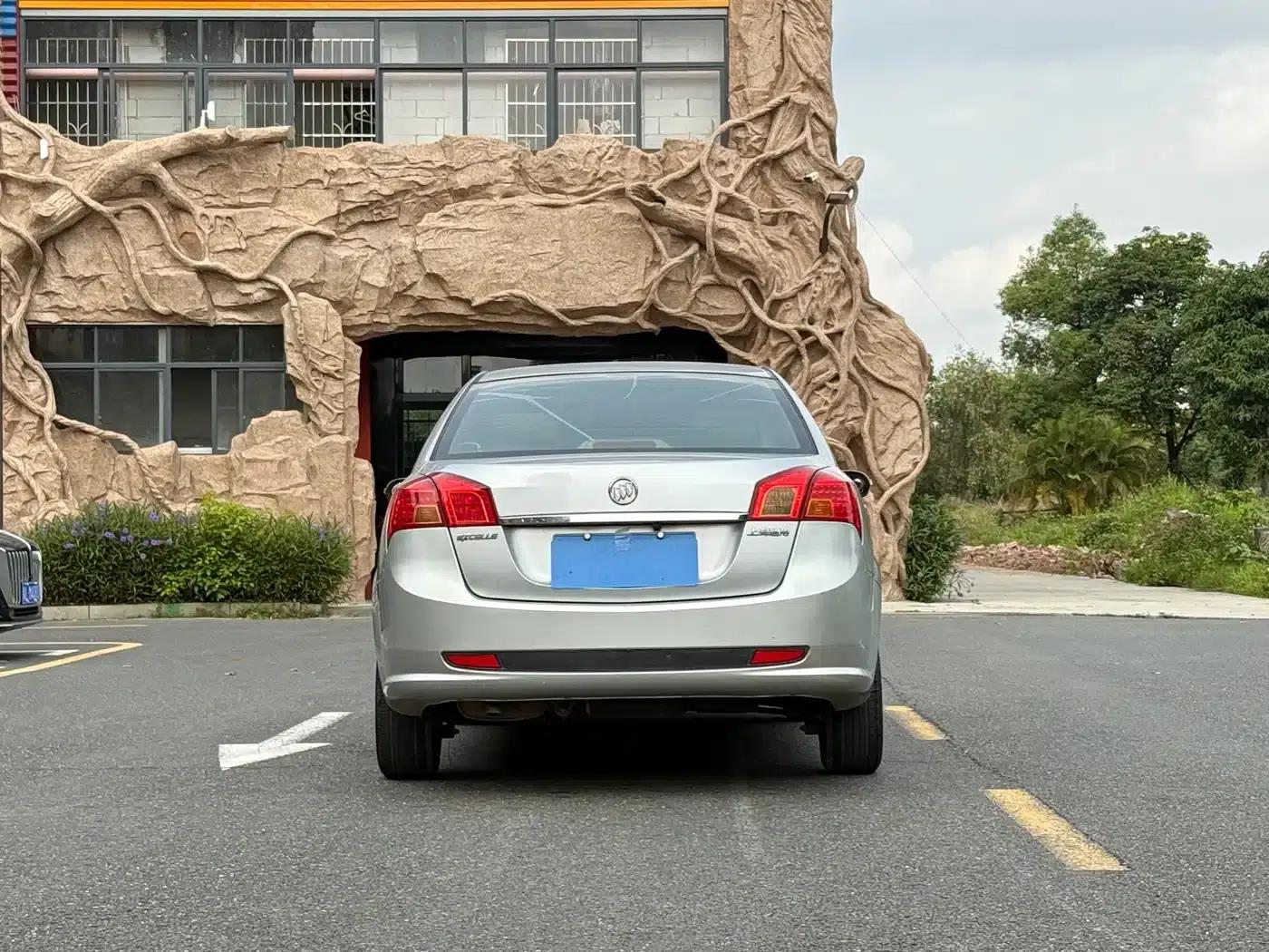 Buick Excelle 2011 1.6LX-AT — миниатюра 5