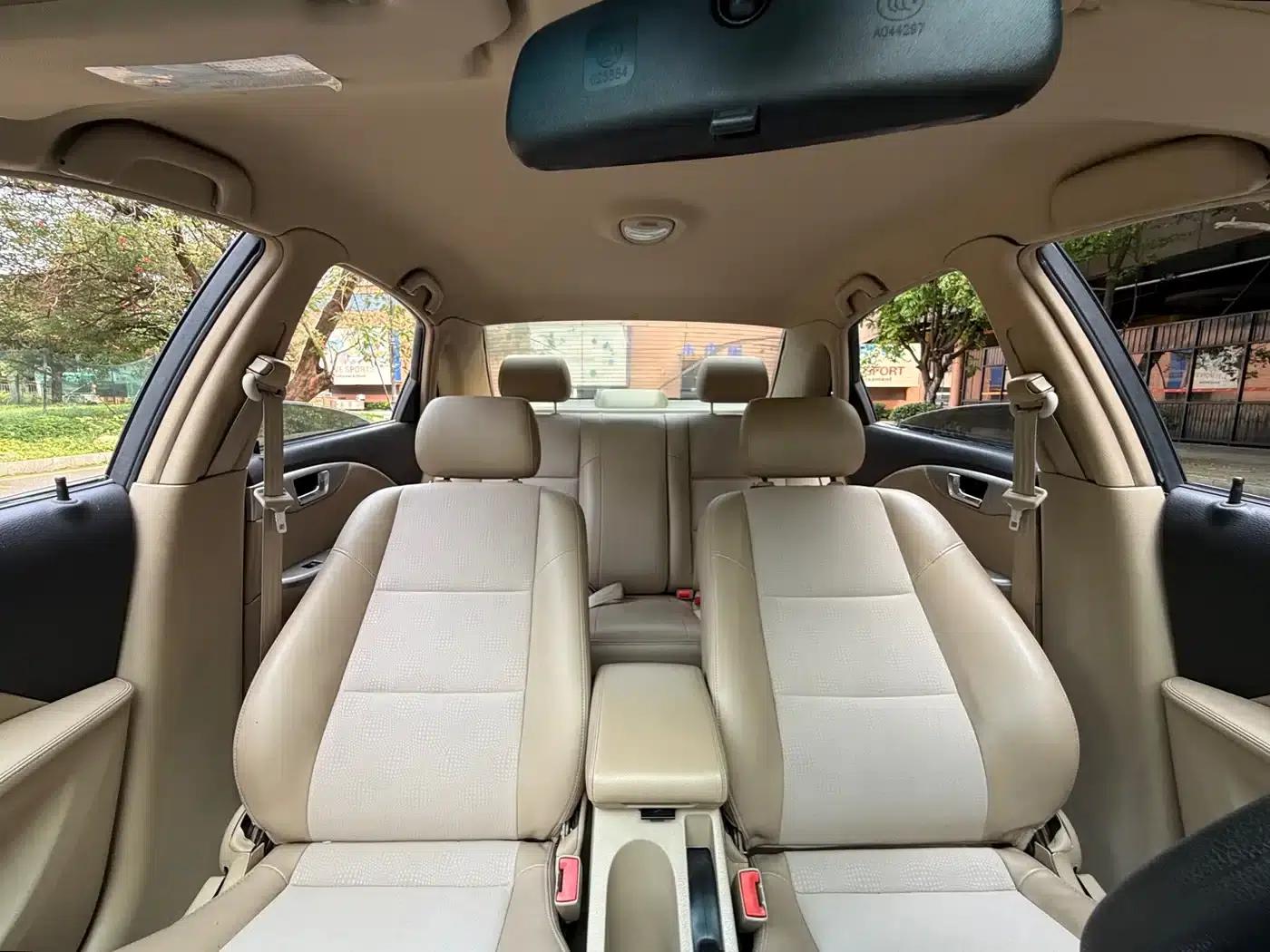 Buick Excelle 2011 1.6LX-AT — миниатюра 10