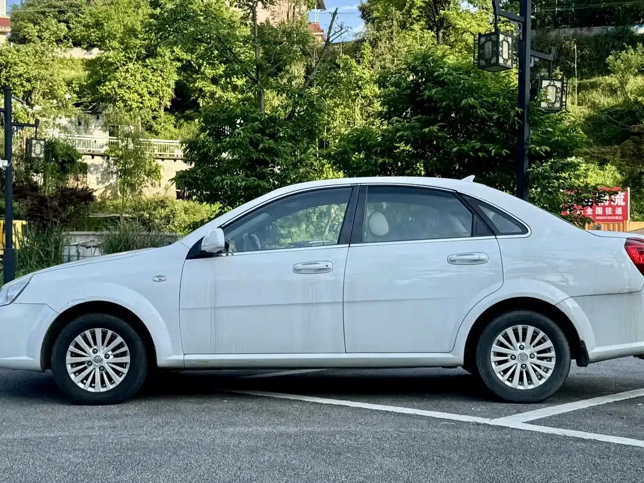 Buick Excelle 2015 1.5L Automatic Classic — миниатюра 3