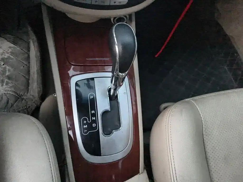 Buick Excelle 2013 1.5L Automatic Premium Edition — миниатюра 7
