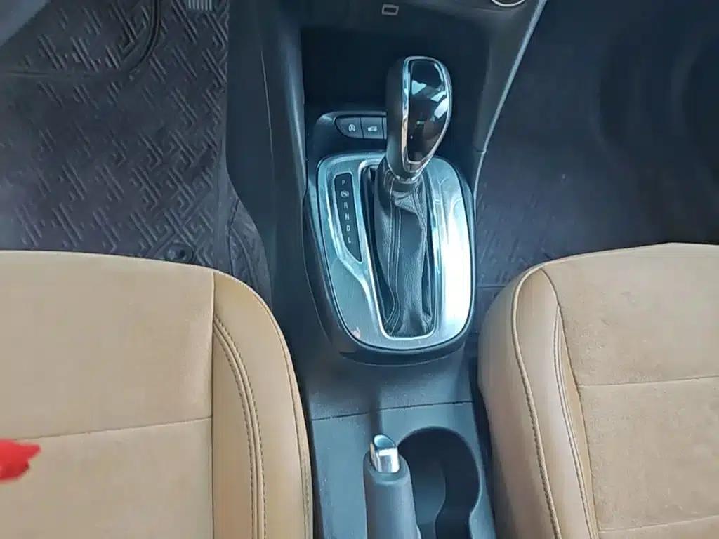 Buick Excelle 2018 15N CVT Luxury — миниатюра 14