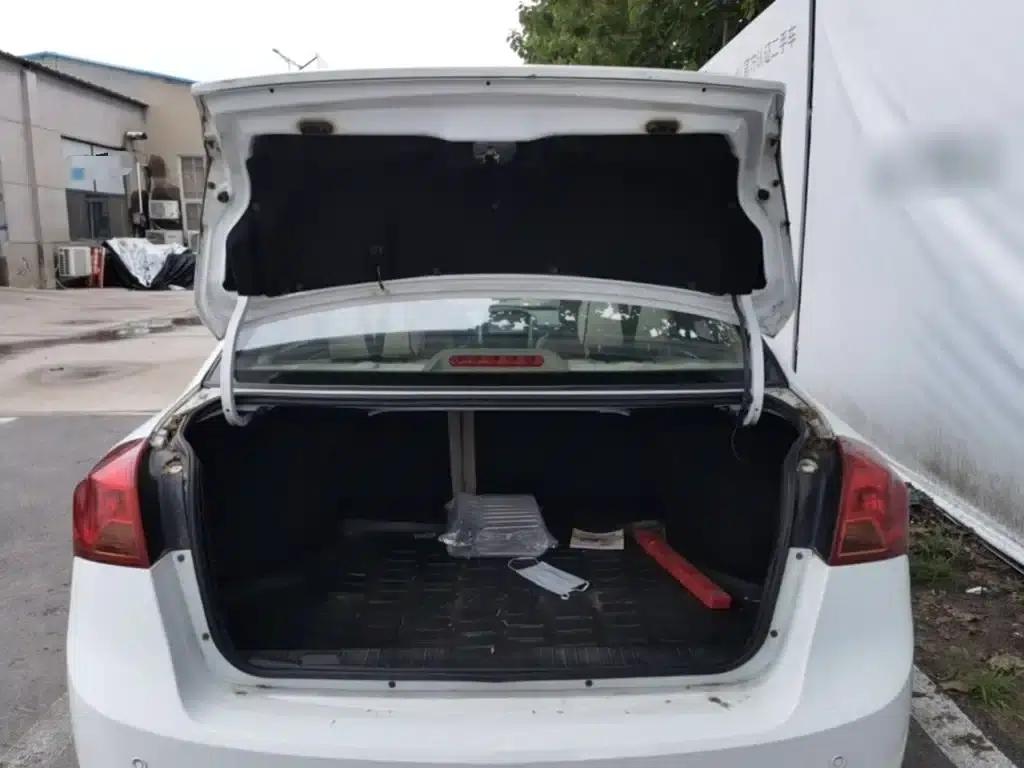 Buick Excelle 2015 1.5L Manual Premium Edition — миниатюра 19