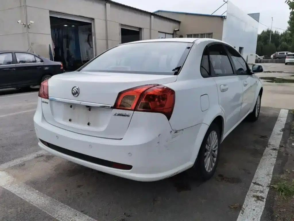 Buick Excelle 2015 1.5L Manual Premium Edition — миниатюра 7