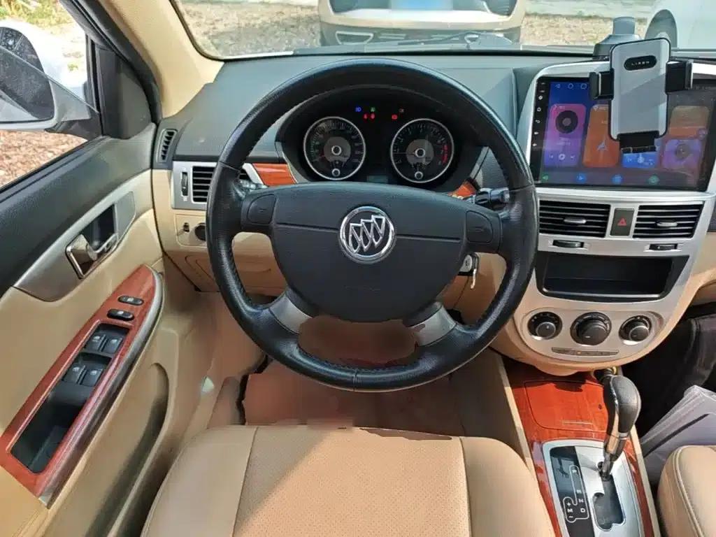 Buick Excelle 2013 1.5L Automatic Premium Edition — миниатюра 11
