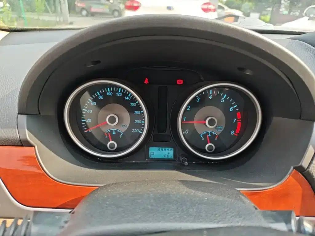 Buick Excelle 2013 1.5L Automatic Premium Edition — миниатюра 12
