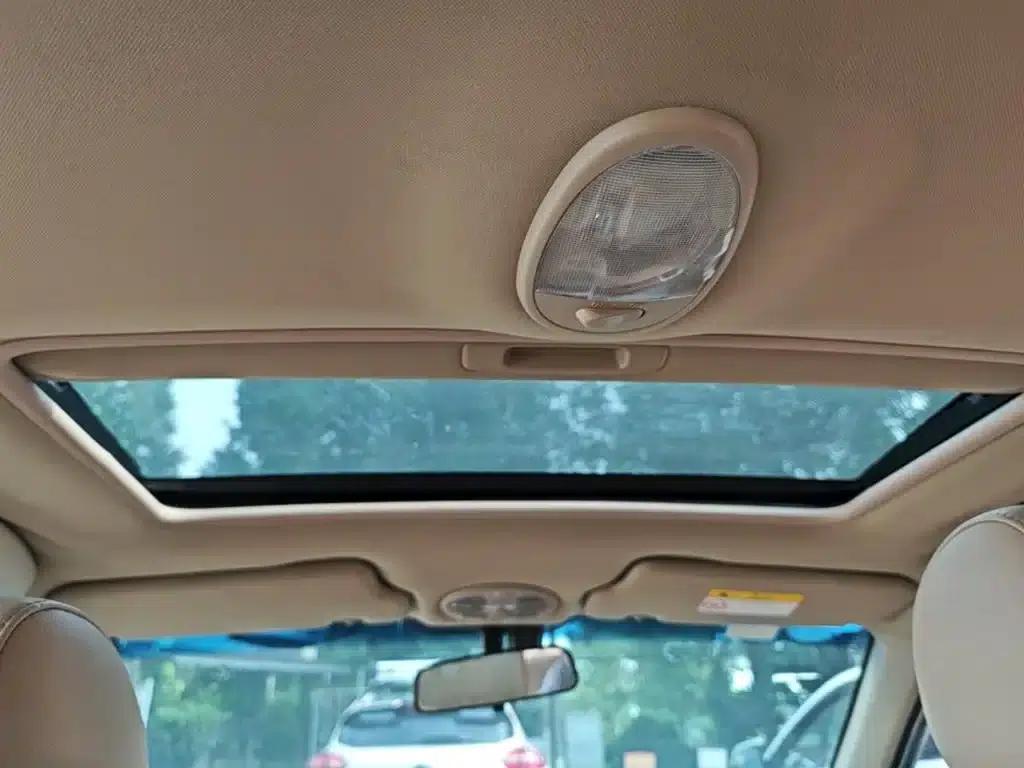 Buick Excelle 2013 1.5L Automatic Premium Edition — миниатюра 18