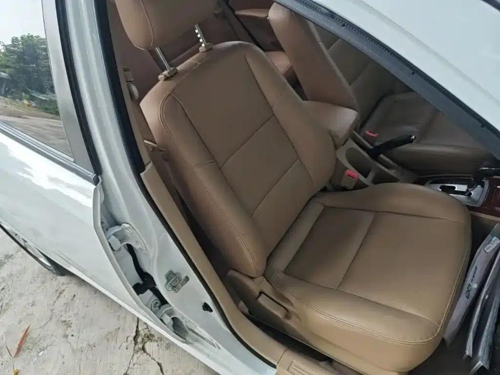 Buick Excelle 2013 1.5L Automatic Premium Edition — миниатюра 25