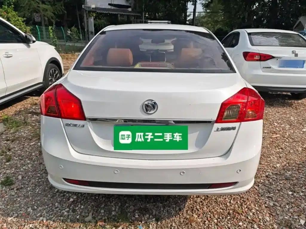 Buick Excelle 2013 1.5L Automatic Premium Edition — миниатюра 6