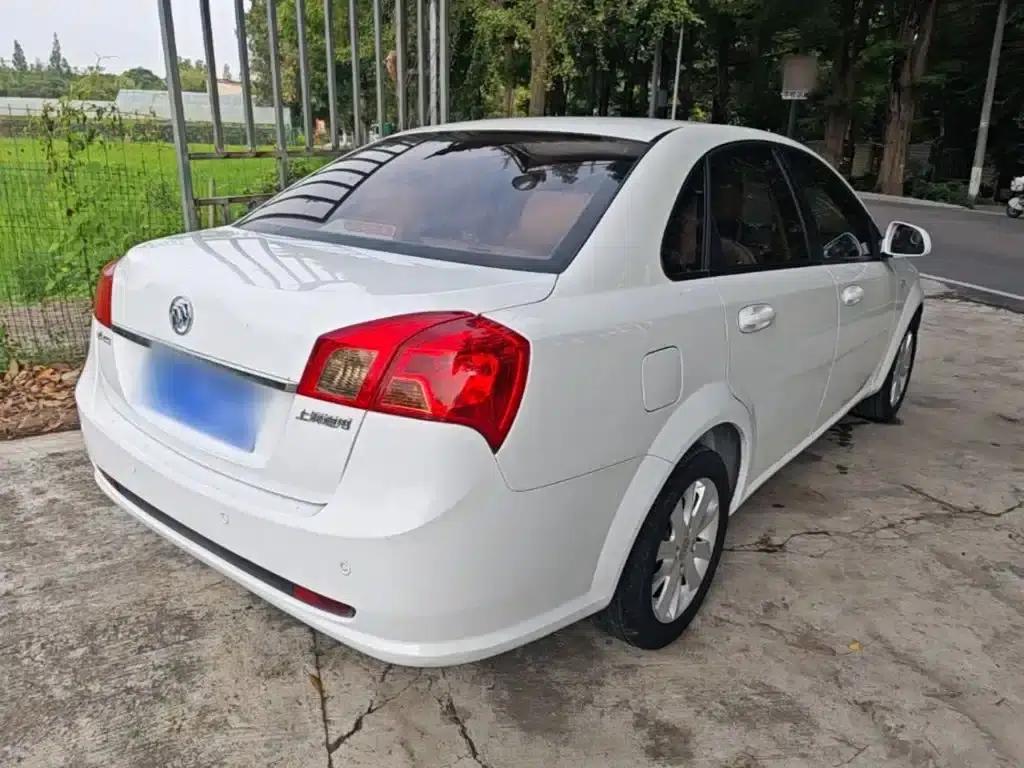Buick Excelle 2013 1.5L Automatic Premium Edition — миниатюра 7