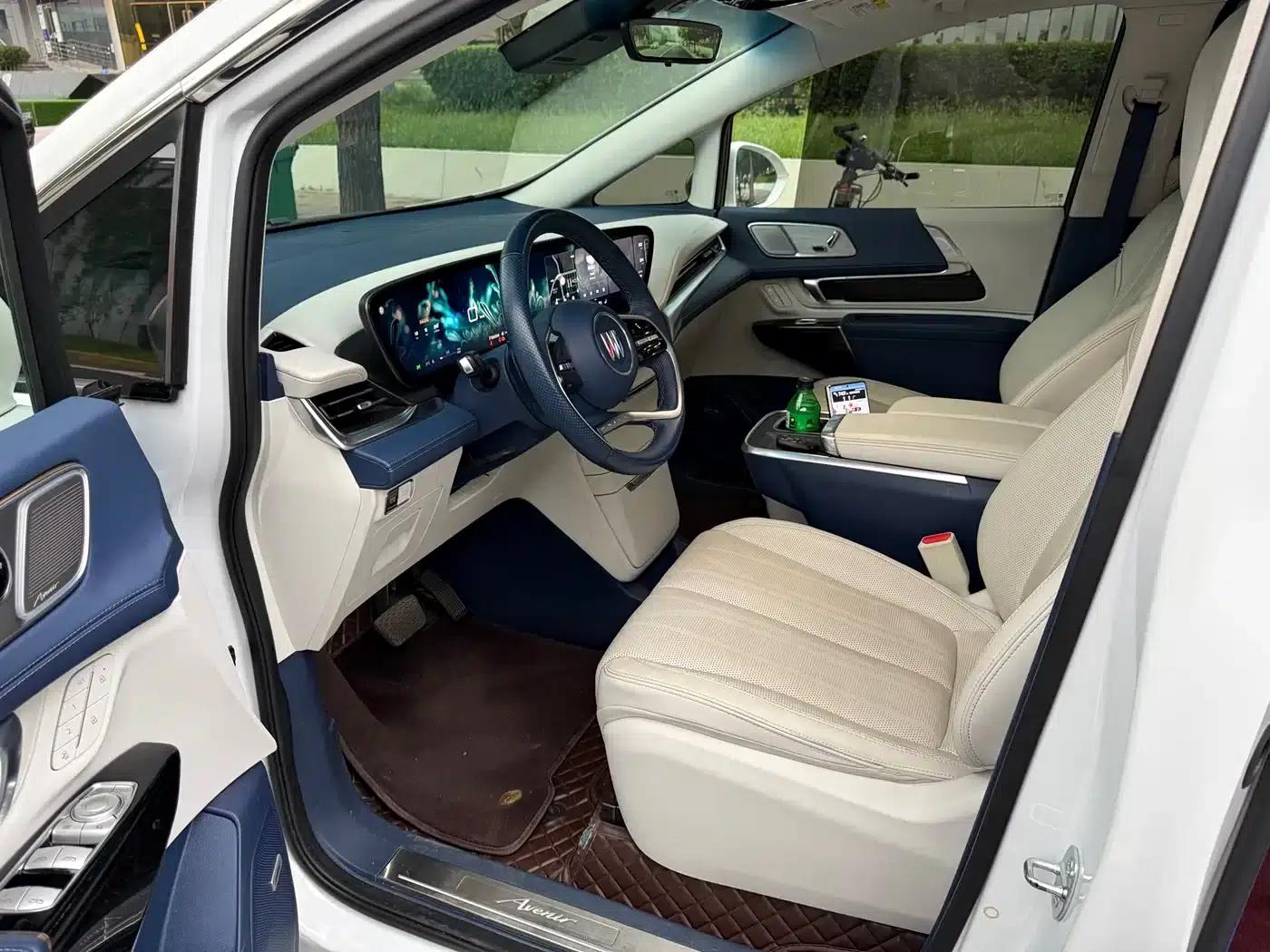 Century 2023 2.0T 7-Seat Luxury Edition — миниатюра 4