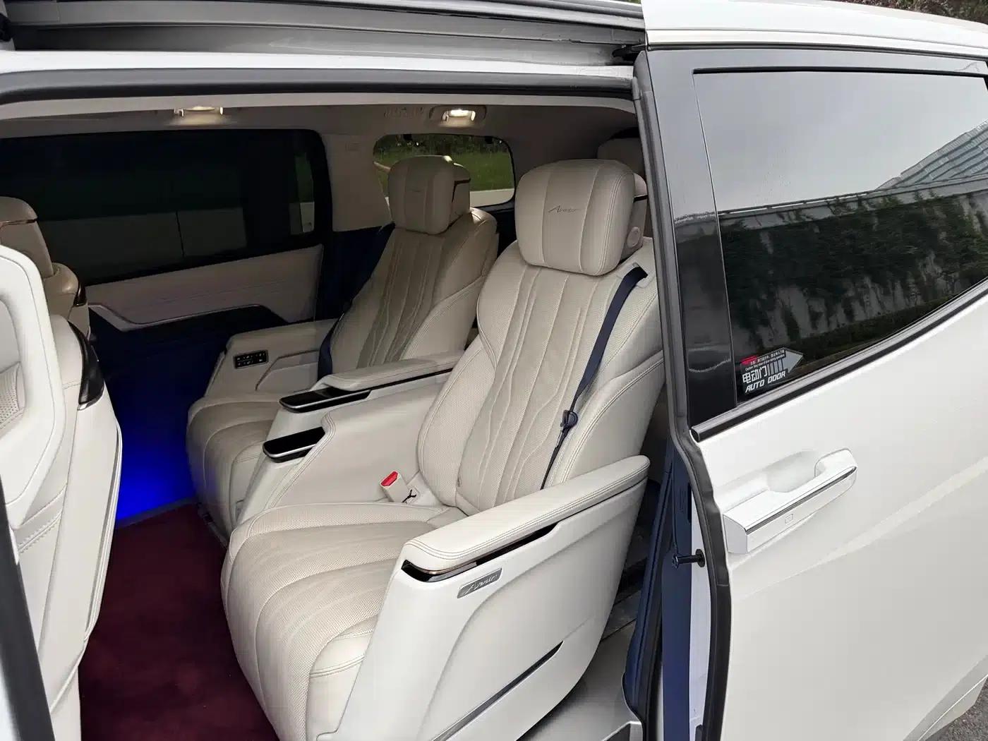 Century 2023 2.0T 7-Seat Luxury Edition — миниатюра 6