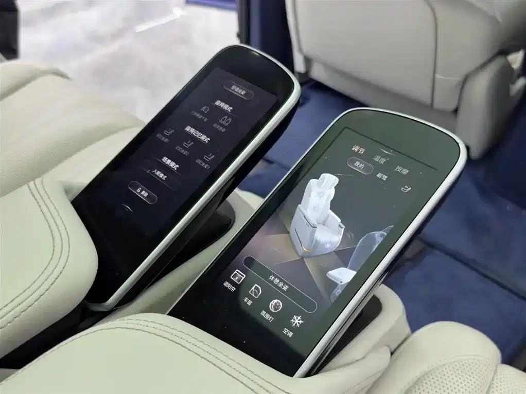 Century 2023 2.0T 7-Seat Luxury Edition — миниатюра 9