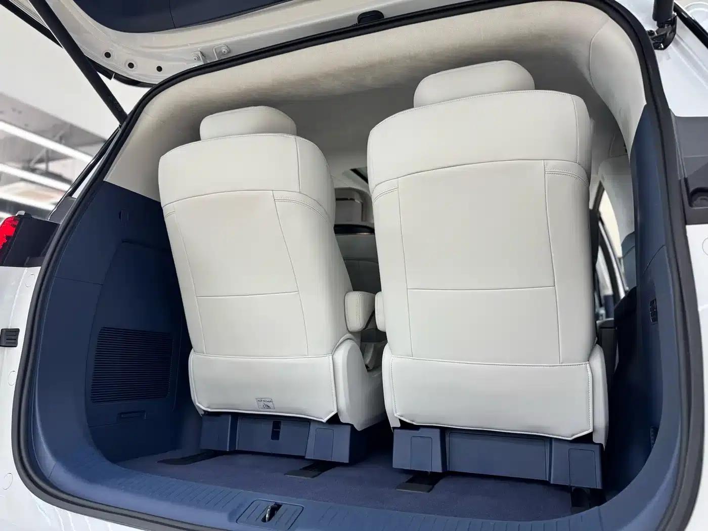 Century 2023 2.0T Six-Seat Luxury Edition — миниатюра 19