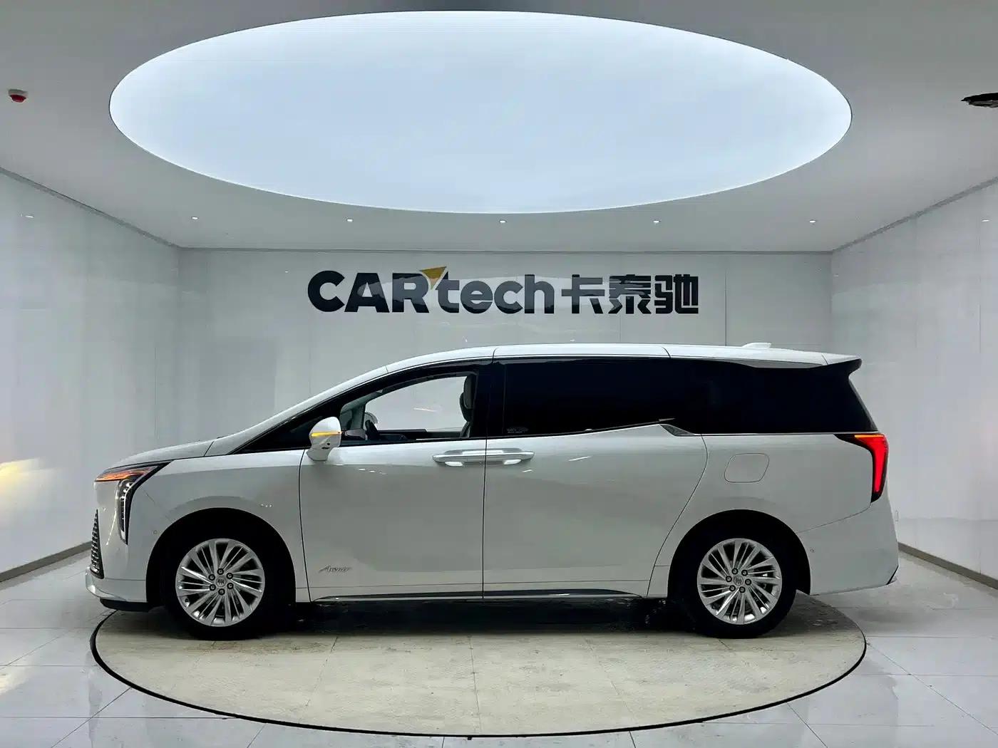 Century 2023 2.0T Six-Seat Luxury Edition — миниатюра 3
