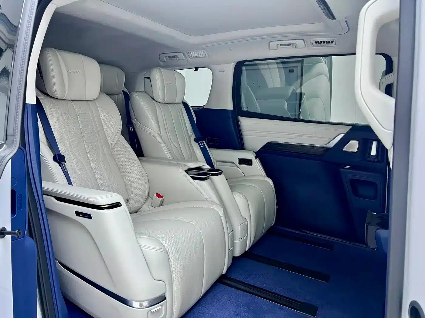 Century 2023 2.0T Six-Seat Luxury Edition — миниатюра 31