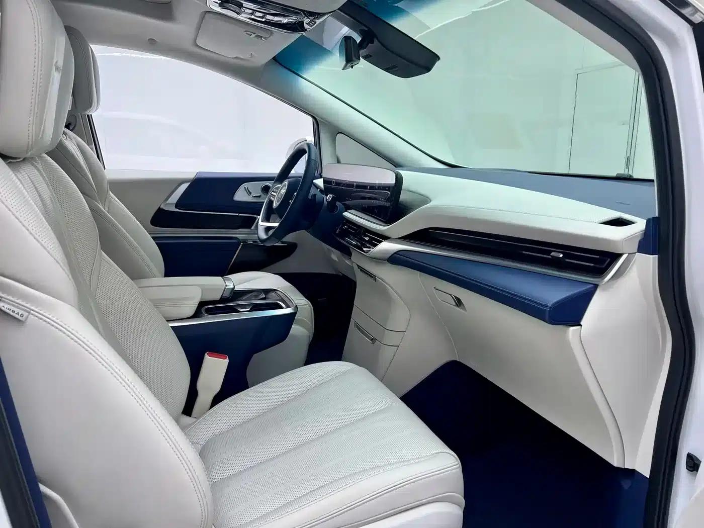 Century 2023 2.0T Six-Seat Luxury Edition — миниатюра 33