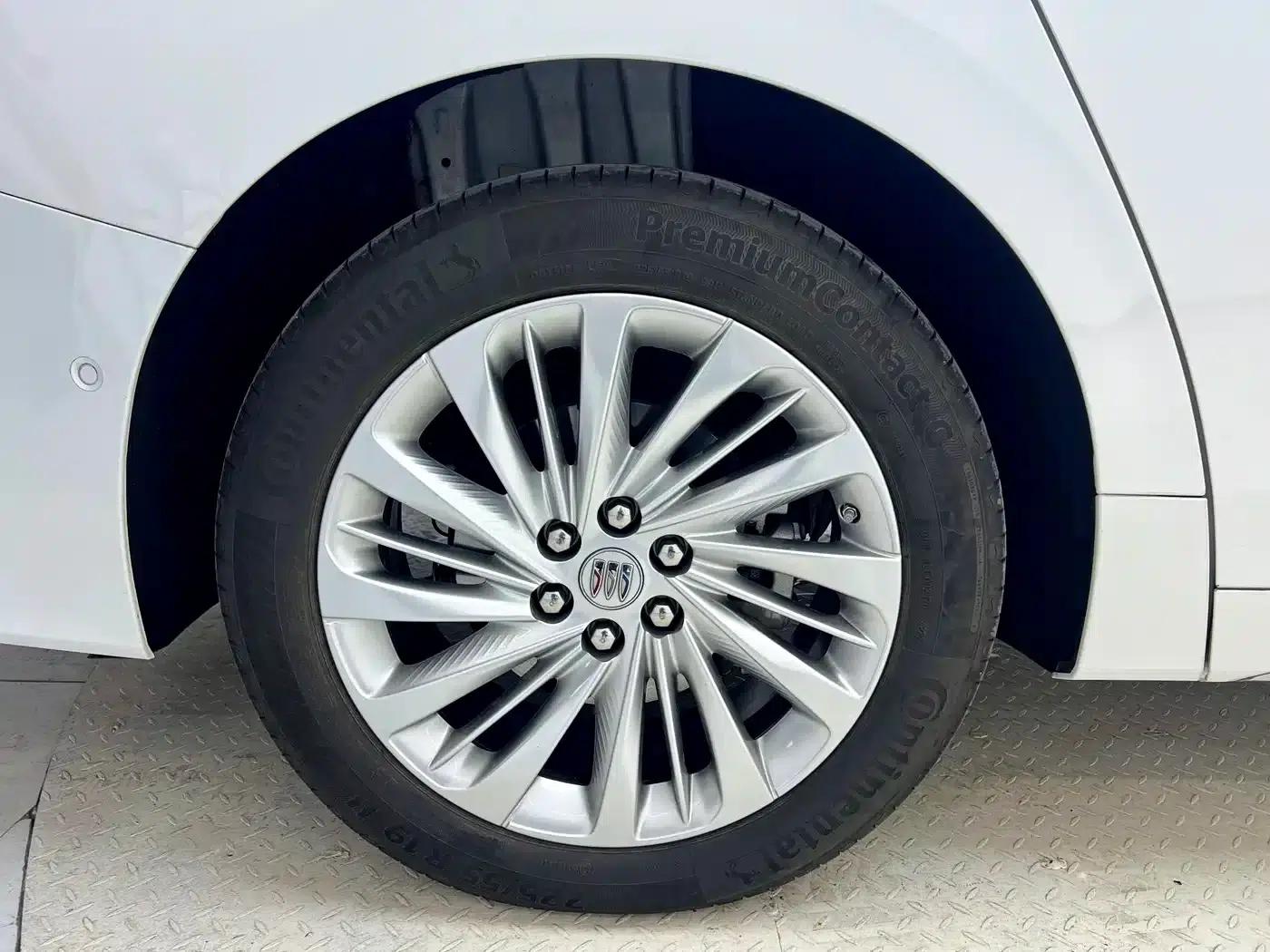 Century 2023 2.0T Six-Seat Luxury Edition — миниатюра 37