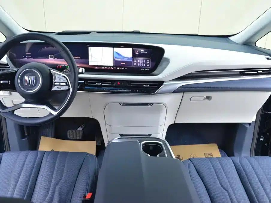 Century 2023 2.0T Four-Seat Private Edition — миниатюра 6
