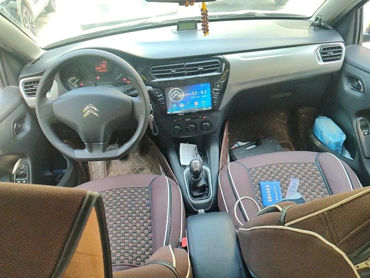 Citroen Elysee 2014 1.6L Manual Fashion Edition — миниатюра 9