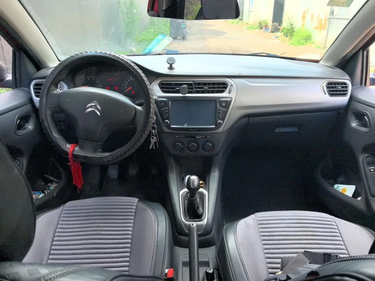 Citroen Elysee 2014 1.6L Manual Fashion Edition — миниатюра 9