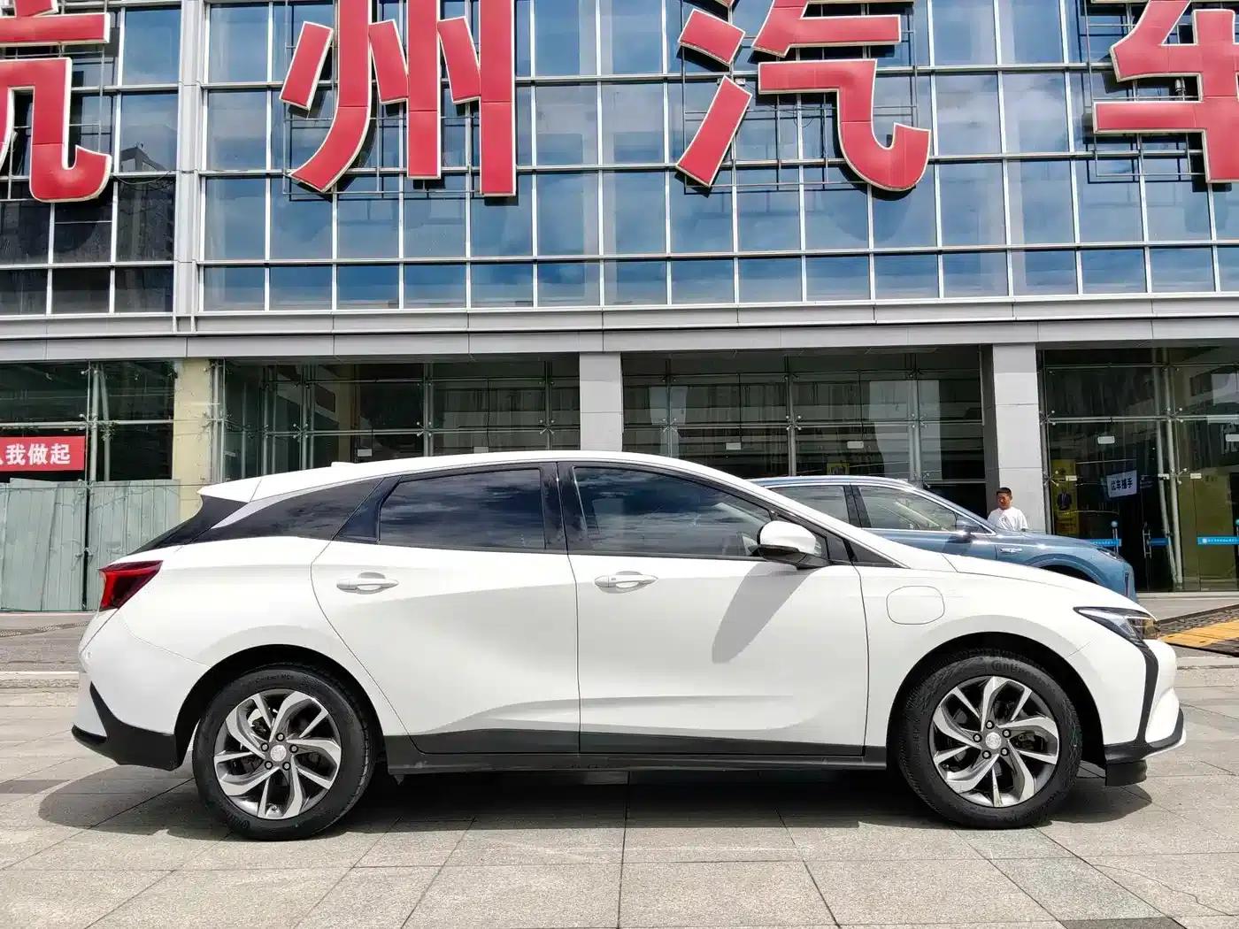 Buick Velite 6 2019 Connected Smart Edition — миниатюра 4
