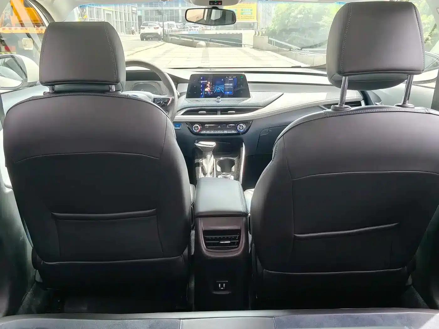 Buick Velite 6 2019 Connected Smart Edition — миниатюра 5