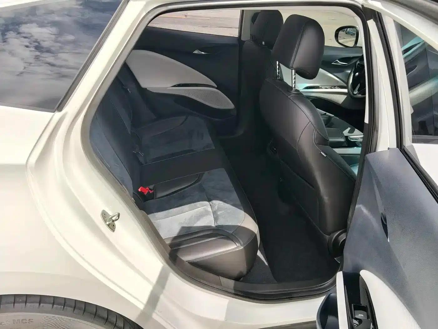 Buick Velite 6 2019 Connected Smart Edition — миниатюра 10