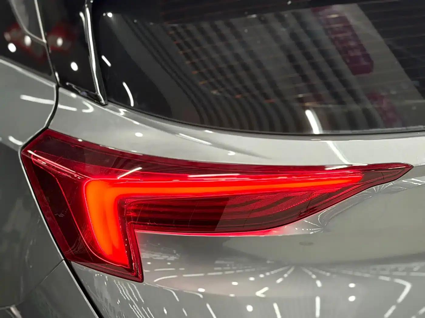 Buick Velite 6 2020 Plug-in Hybrid Connected Smart Edition — миниатюра 16