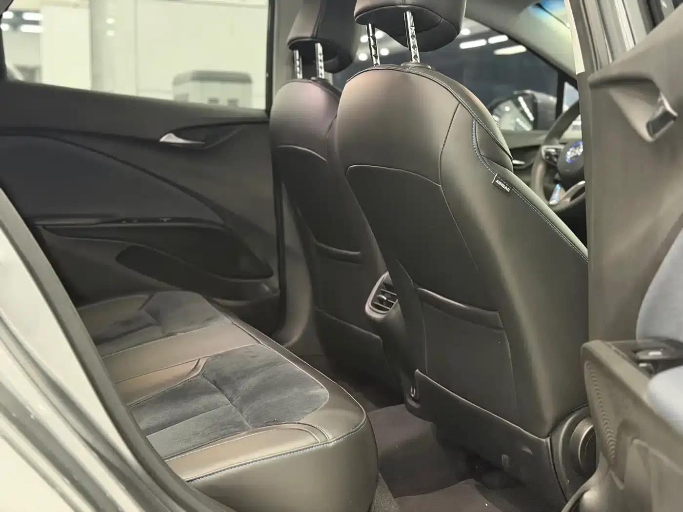 Buick Velite 6 2020 Plug-in Hybrid Connected Smart Edition — миниатюра 10
