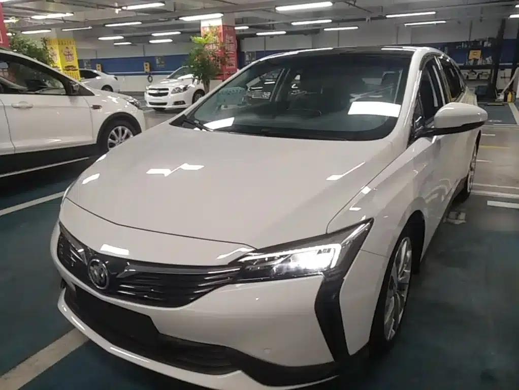 Buick Velite 6 2020 Plug-in Hybrid Connected Smart Edition — миниатюра 2