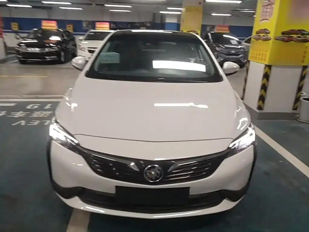 Buick Velite 6 2020 Plug-in Hybrid Connected Smart Edition — миниатюра 3