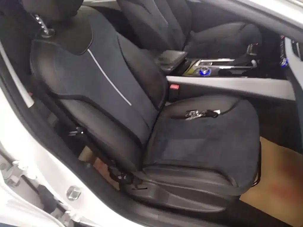 Buick Velite 6 2020 Plug-in Hybrid Connected Smart Edition — миниатюра 25