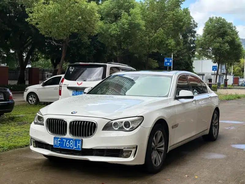 2011 BMW 7 Series 730Li Elegant Edition — миниатюра 1