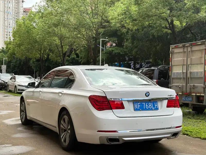 2011 BMW 7 Series 730Li Elegant Edition — миниатюра 4