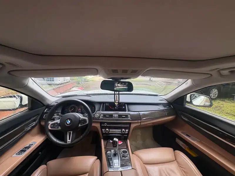 2011 BMW 7 Series 730Li Elegant Edition — миниатюра 7