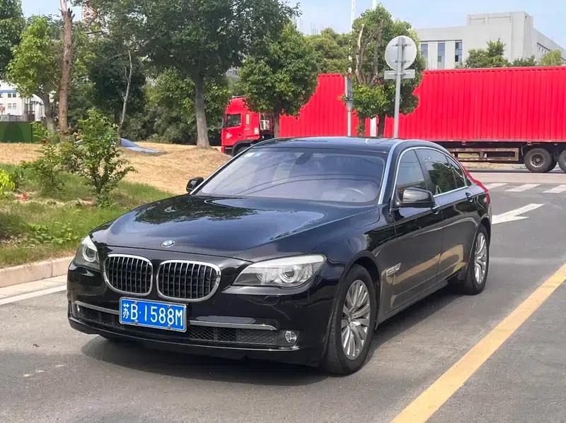 2011 BMW 7 Series 750Li xDrive — миниатюра 1