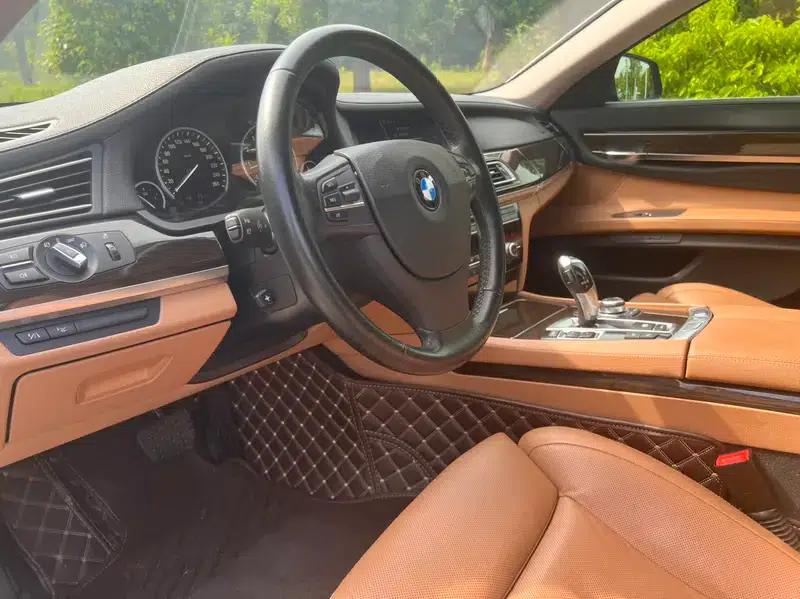 2011 BMW 7 Series 750Li xDrive — миниатюра 12