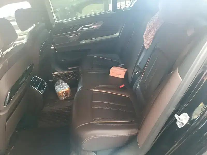 2021 BMW 7 Series 740Li Leading Edition M Sport Package — миниатюра 9