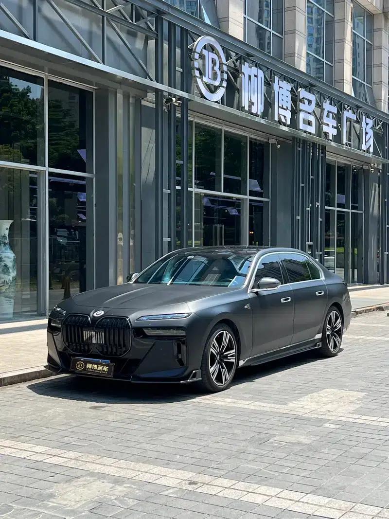 2023 BMW 7 Series 740Li Luxury M Sport Package — миниатюра 1