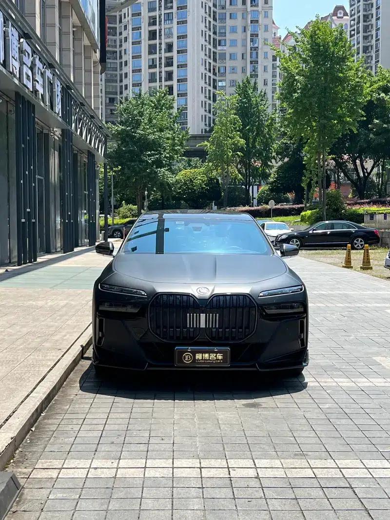 2023 BMW 7 Series 740Li Luxury M Sport Package — миниатюра 2