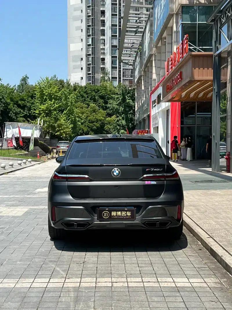 2023 BMW 7 Series 740Li Luxury M Sport Package — миниатюра 8