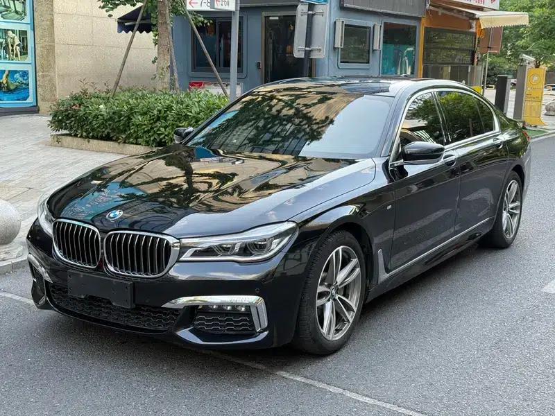 2018 BMW 7 Series 730Li Luxury M Sport Package — миниатюра 1
