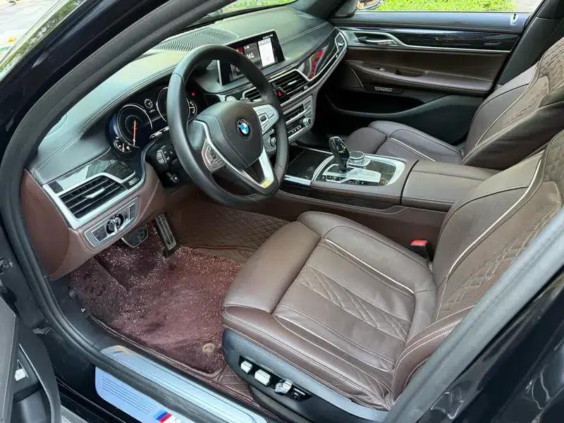 2018 BMW 7 Series 730Li Luxury M Sport Package — миниатюра 17