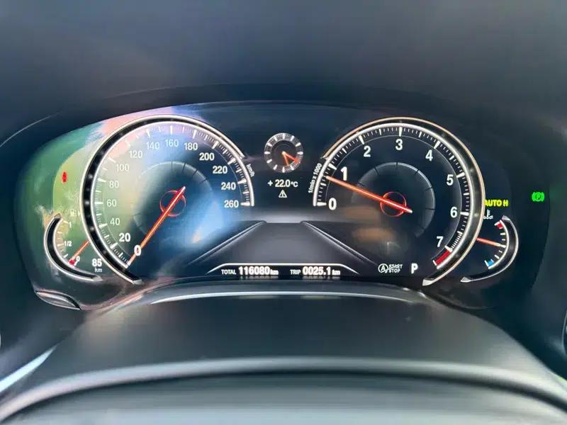 2018 BMW 7 Series 730Li Luxury M Sport Package — миниатюра 9