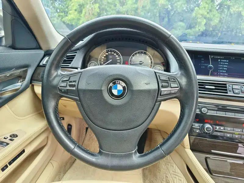 BMW 7 Series 2009 740Li Leading Edition — миниатюра 14