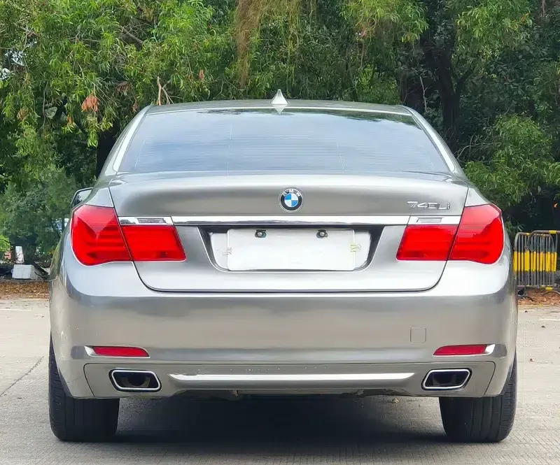 BMW 7 Series 2009 740Li Leading Edition — миниатюра 5