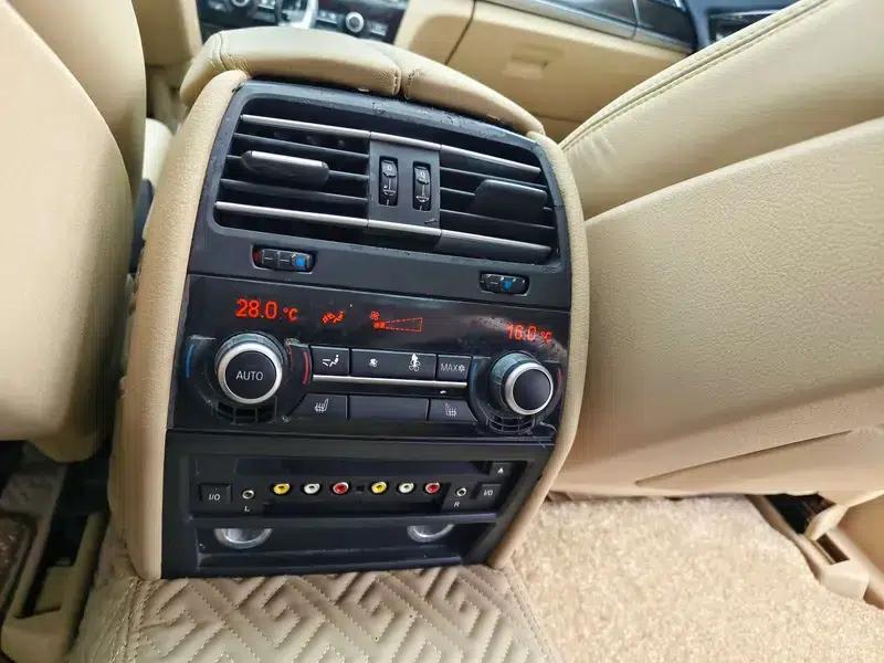 BMW 7 Series 2009 740Li Leading Edition — миниатюра 8